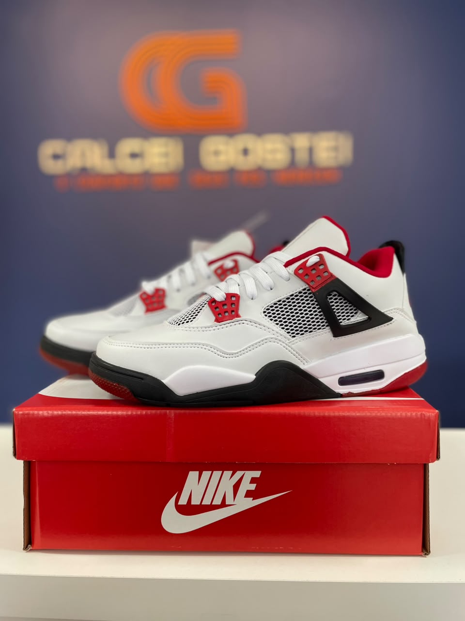 NIKE AIR JORDAN 4 RETRO - Imagem 3