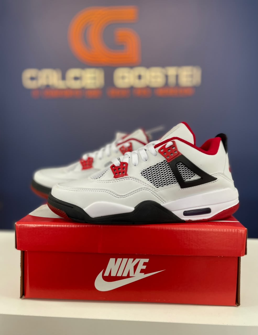 NIKE AIR JORDAN 4 RETRO - Imagem 6